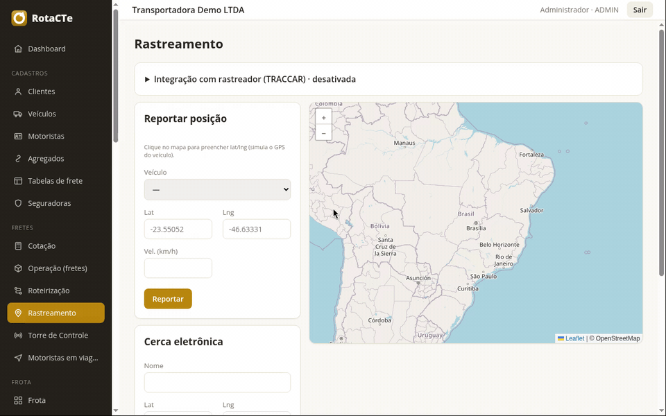 Painel de integração com rastreador Traccar aberto na tela de Rastreamento